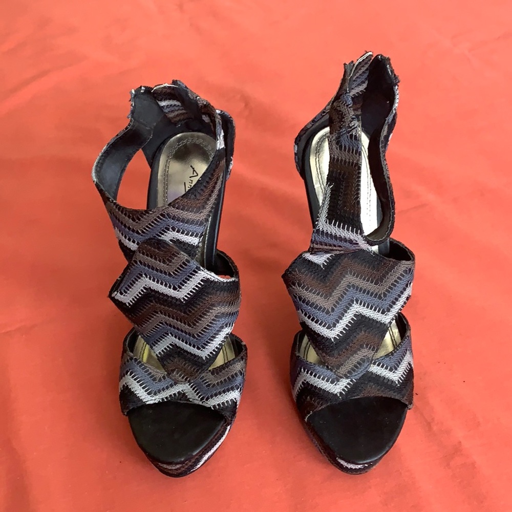 Multicolored Anne Michelle heels
